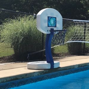 Meet your Posher, Raffaella